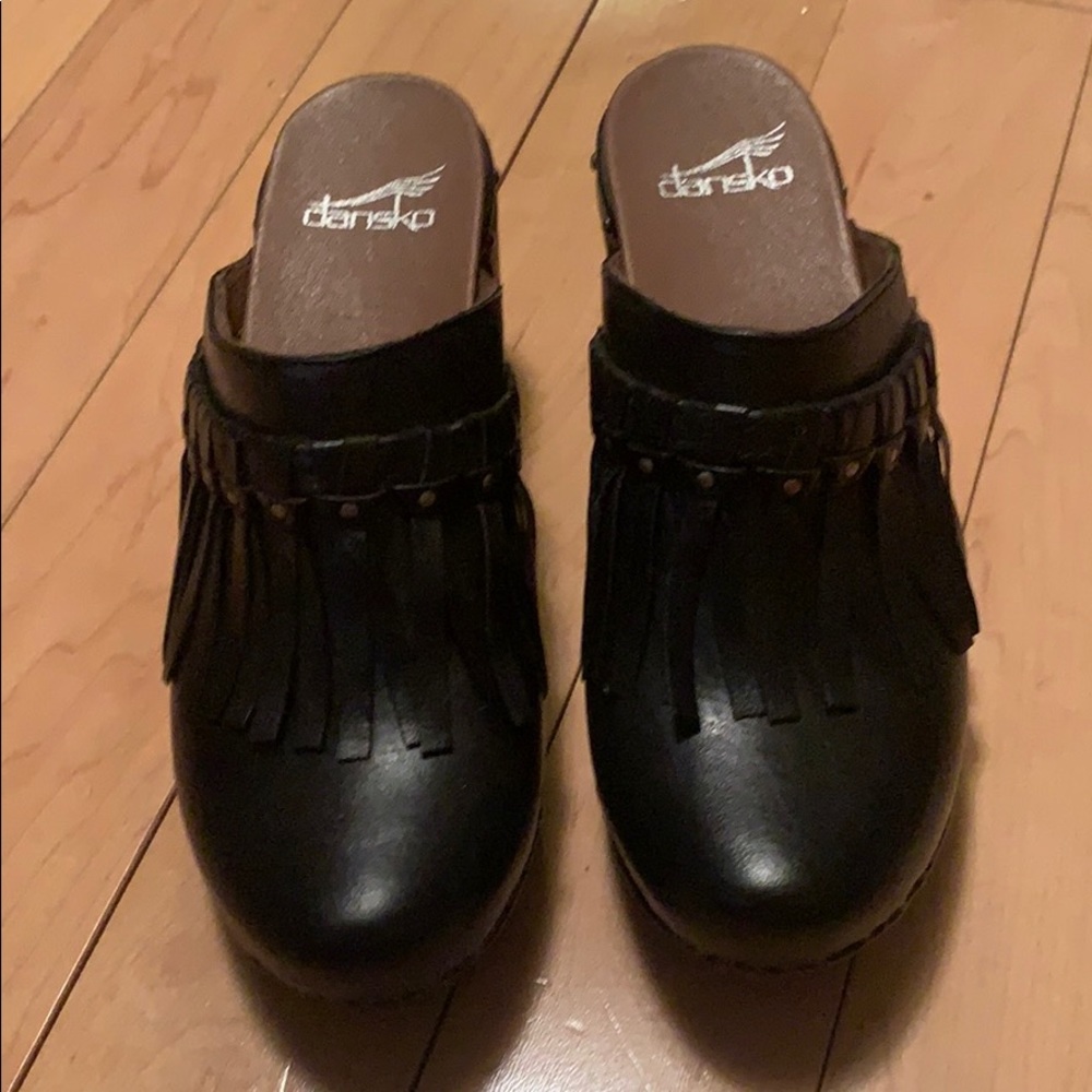 New without tags (never worn) Dansko